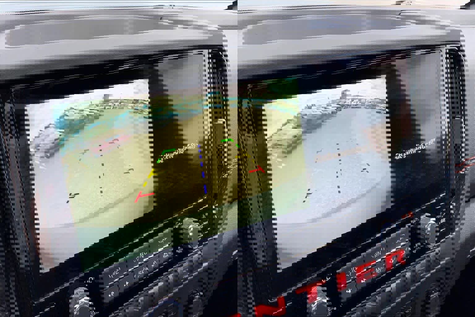 Used 2025 Nissan Frontier Pro-X image 27