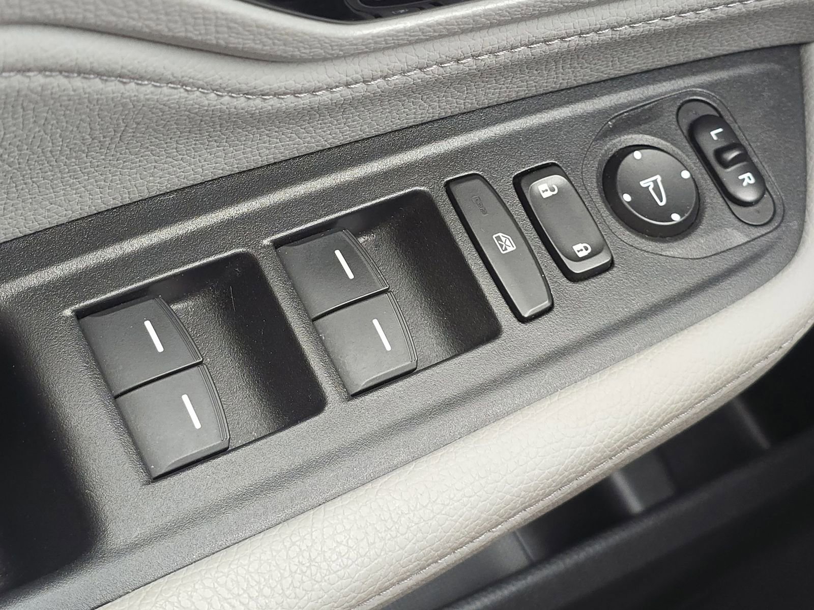 Used 2023 Honda Odyssey Touring image 18