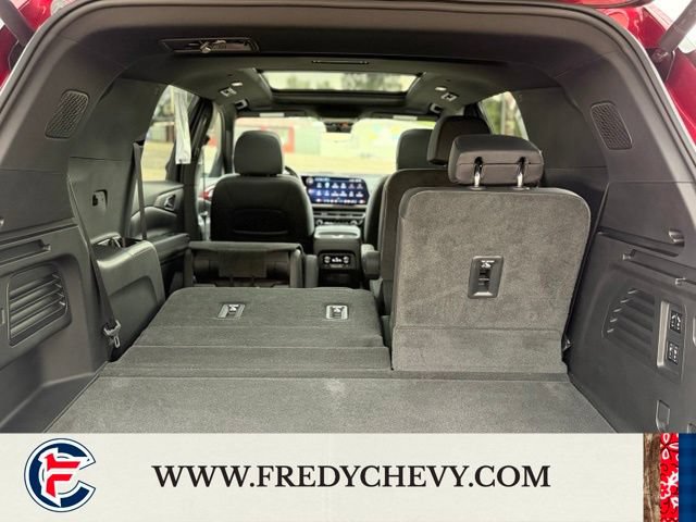 Used 2024 Chevrolet Traverse RS w/ LPO, Floor Liner Package AWD/4WD image 30