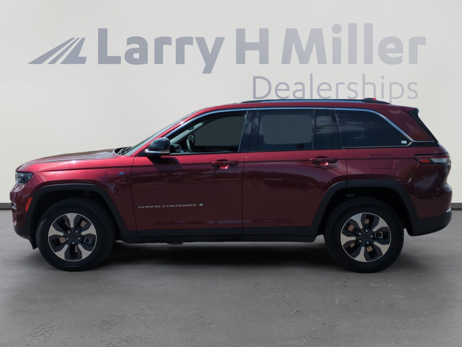 Used 2022 Jeep Grand Cherokee Limited 4xe video 2
