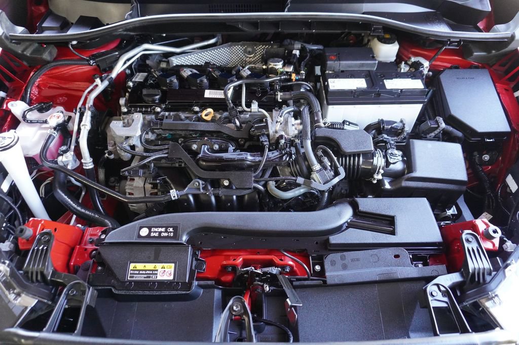 Certified 2022 Toyota Corolla Cross LE w/ Moonroof Package image 21