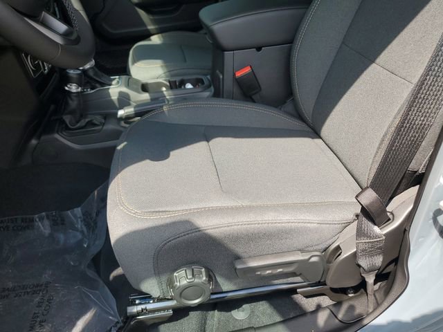 New 2025 Jeep Gladiator Sport image 22