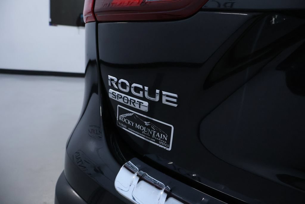 Used 2018 Nissan Rogue Sport SL w/ SL Premium Package AWD/4WD image 10