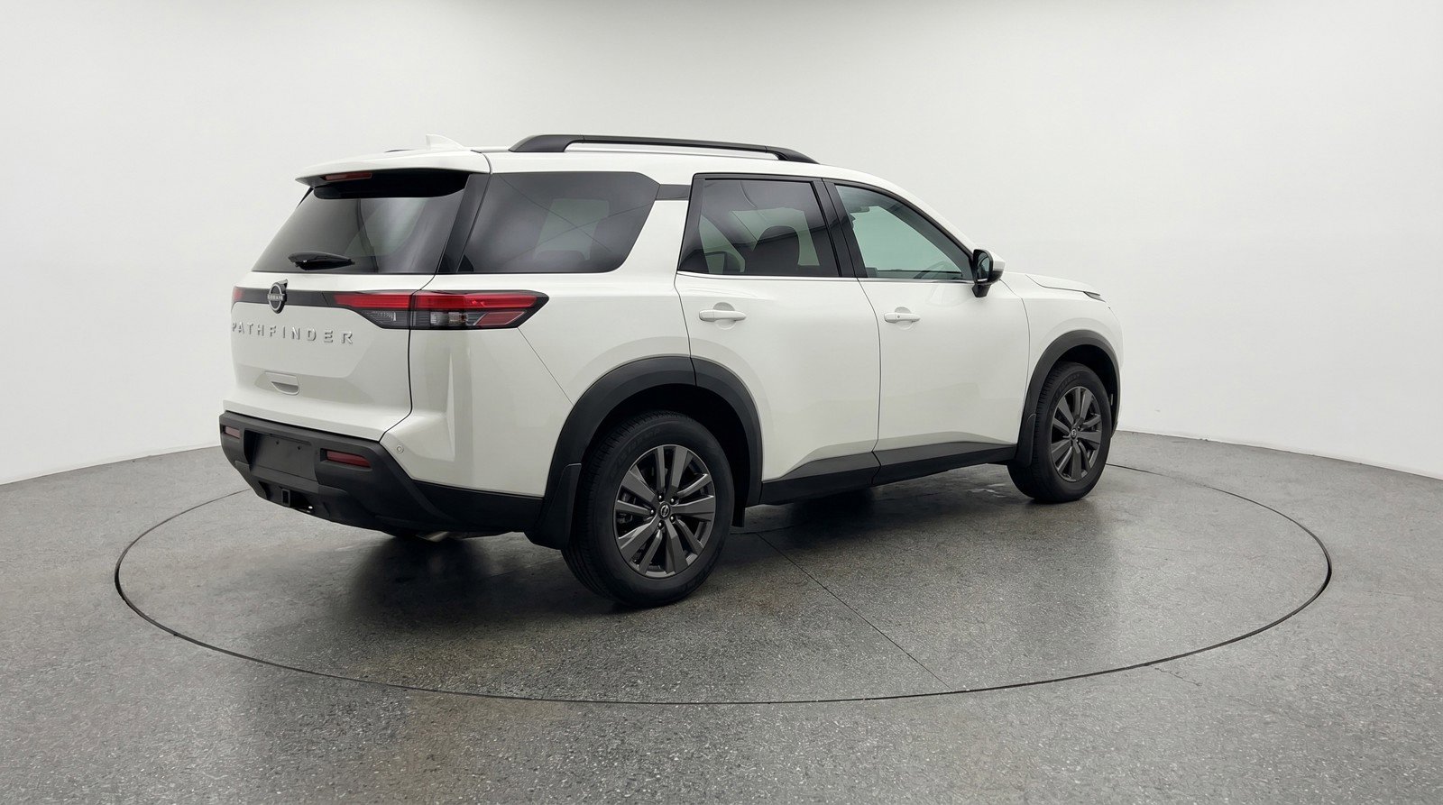 Used 2025 Nissan Pathfinder SV AWD/4WD image 9