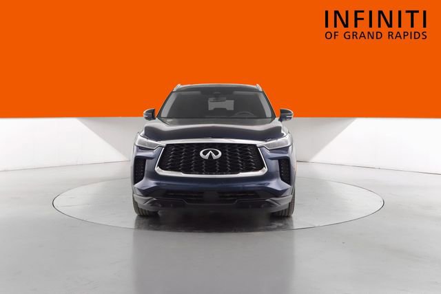 Used 2024 INFINITI QX60 Luxe AWD/4WD image 2