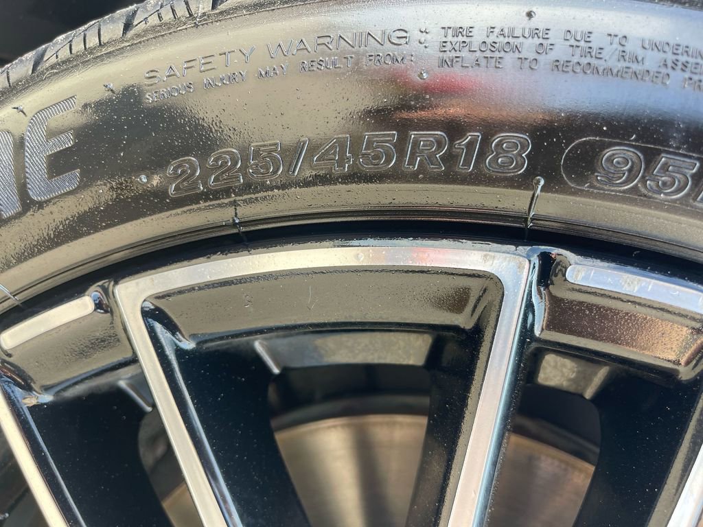 Used 2025 Mercedes-Benz C 300 Sedan image 33