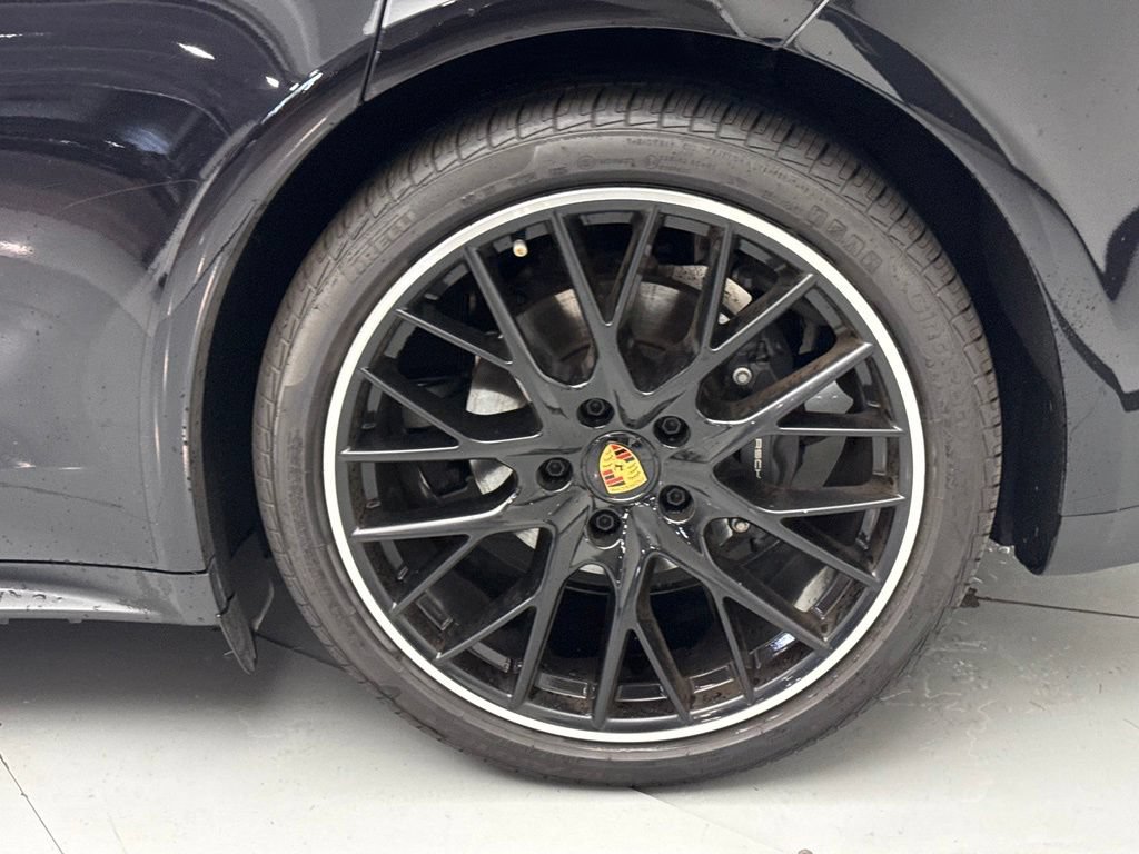 Used 2023 Porsche Panamera 4 Platinum Edition AWD/4WD image 64