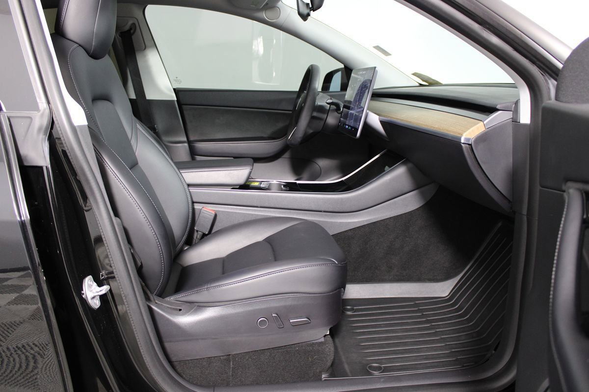 Used 2021 Tesla Model Y Long Range AWD/4WD image 13