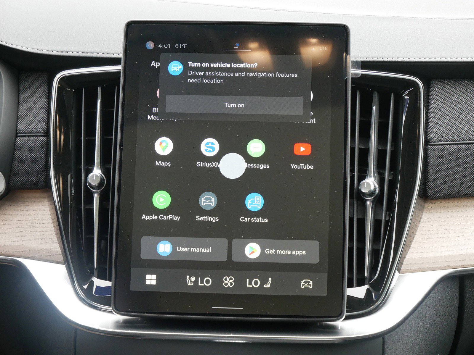 New 2025 Volvo XC90 T8 Plus w/ Protection Package Premier image 8