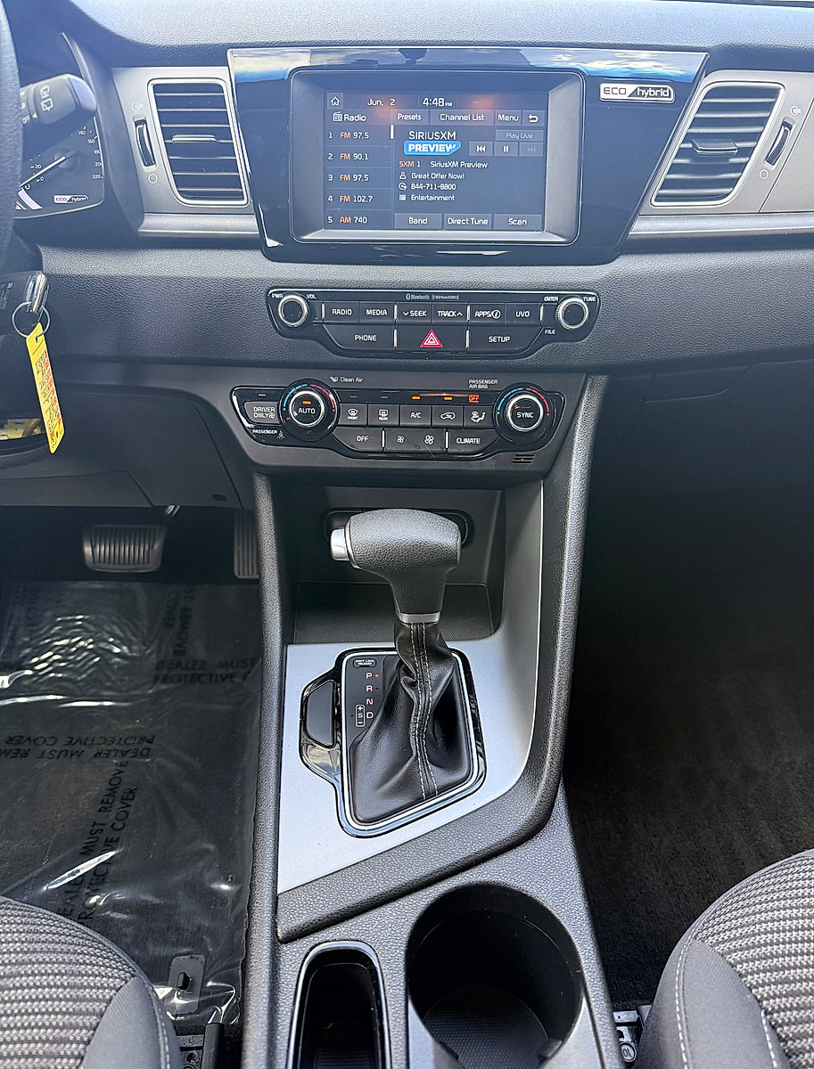 Used 2018 Kia Niro FE FWD image 13
