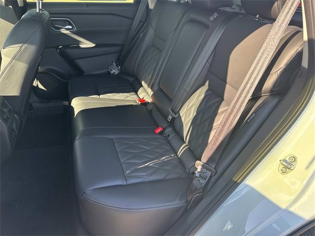 New 2026 Nissan Rogue Platinum w/ Platinum Premium Package image 16