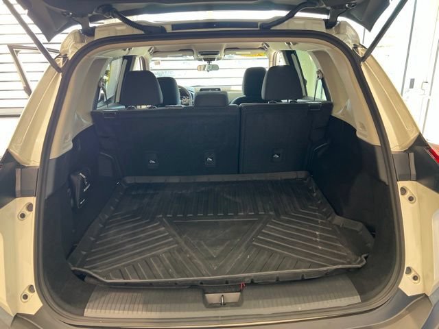 Used 2022 Nissan Rogue SV AWD/4WD image 17