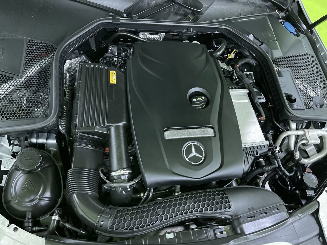 Used 2018 Mercedes-Benz C 300 4MATIC Sedan w/ Premium Package image 30