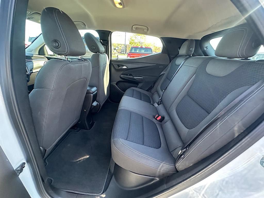Used 2023 Chevrolet Bolt EUV LT w/ Driver Confidence Package image 16