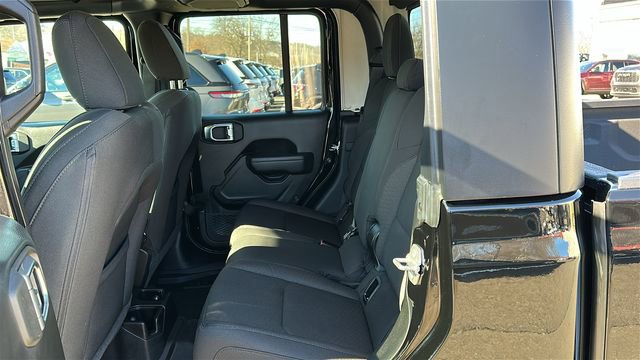 Used 2022 Jeep Gladiator Willys image 20