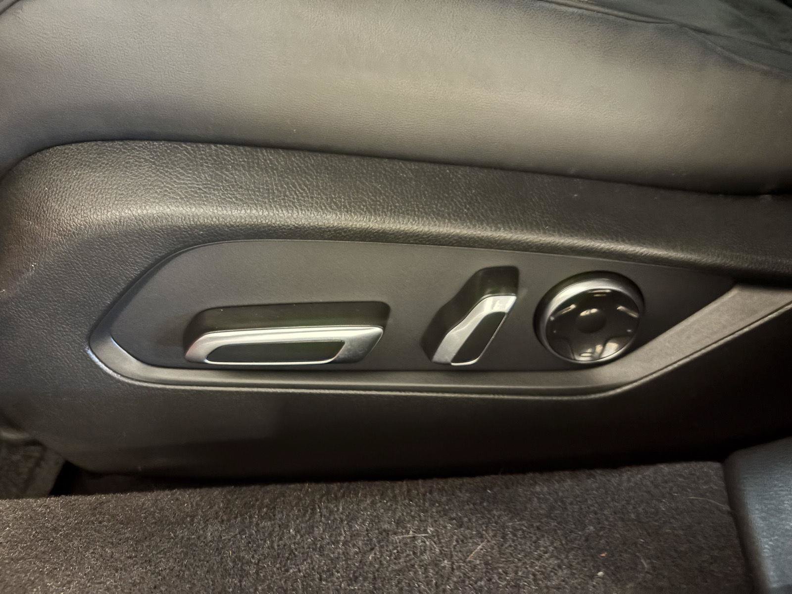 Used 2023 Acura TLX SH-AWD w/ A-SPEC Pkg image 18