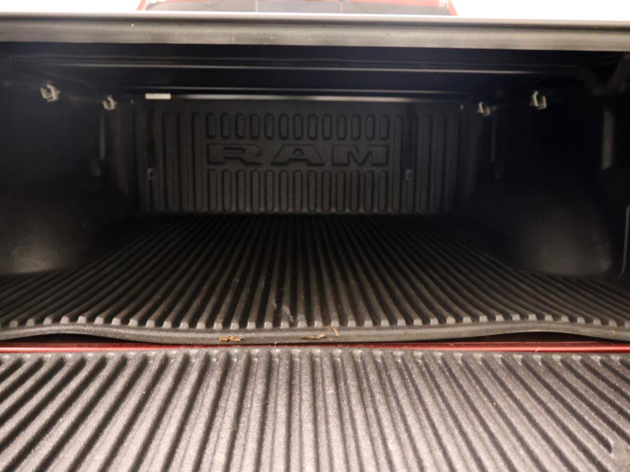 Used 2022 RAM 1500 Laramie AWD/4WD image 37