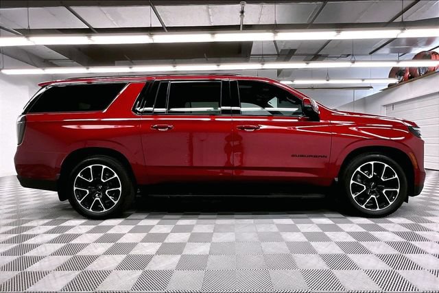Used 2026 Chevrolet Suburban RST w/ RST Capability Package AWD/4WD image 16
