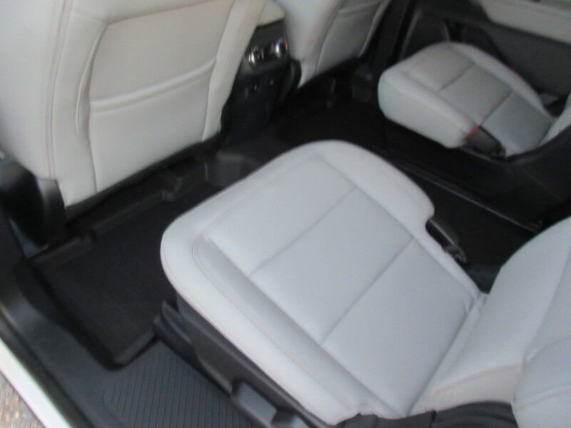 New 2026 Ford Explorer Active w/ Active Comfort Package image 17