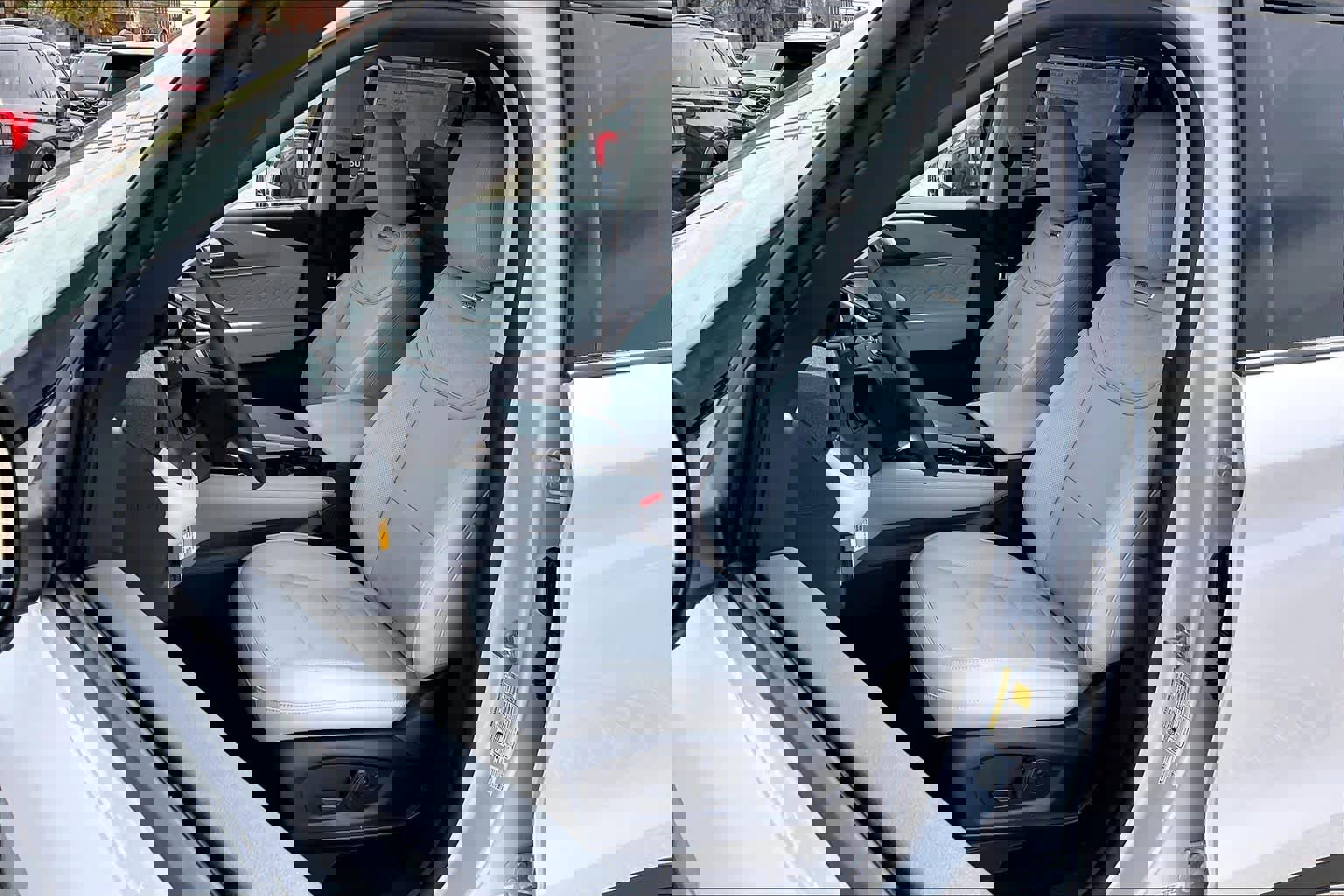 New 2026 Ford Explorer Platinum image 9