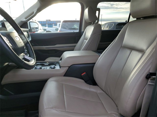 Used 2022 Ford Expedition XLT image 26
