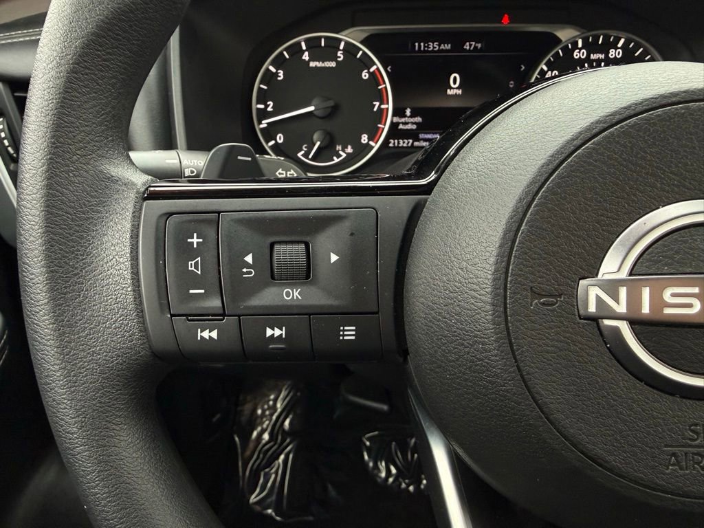 Certified 2023 Nissan Rogue SV image 24