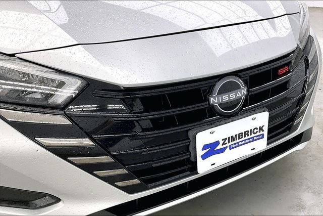 Used 2024 Nissan Versa SR FWD image 30