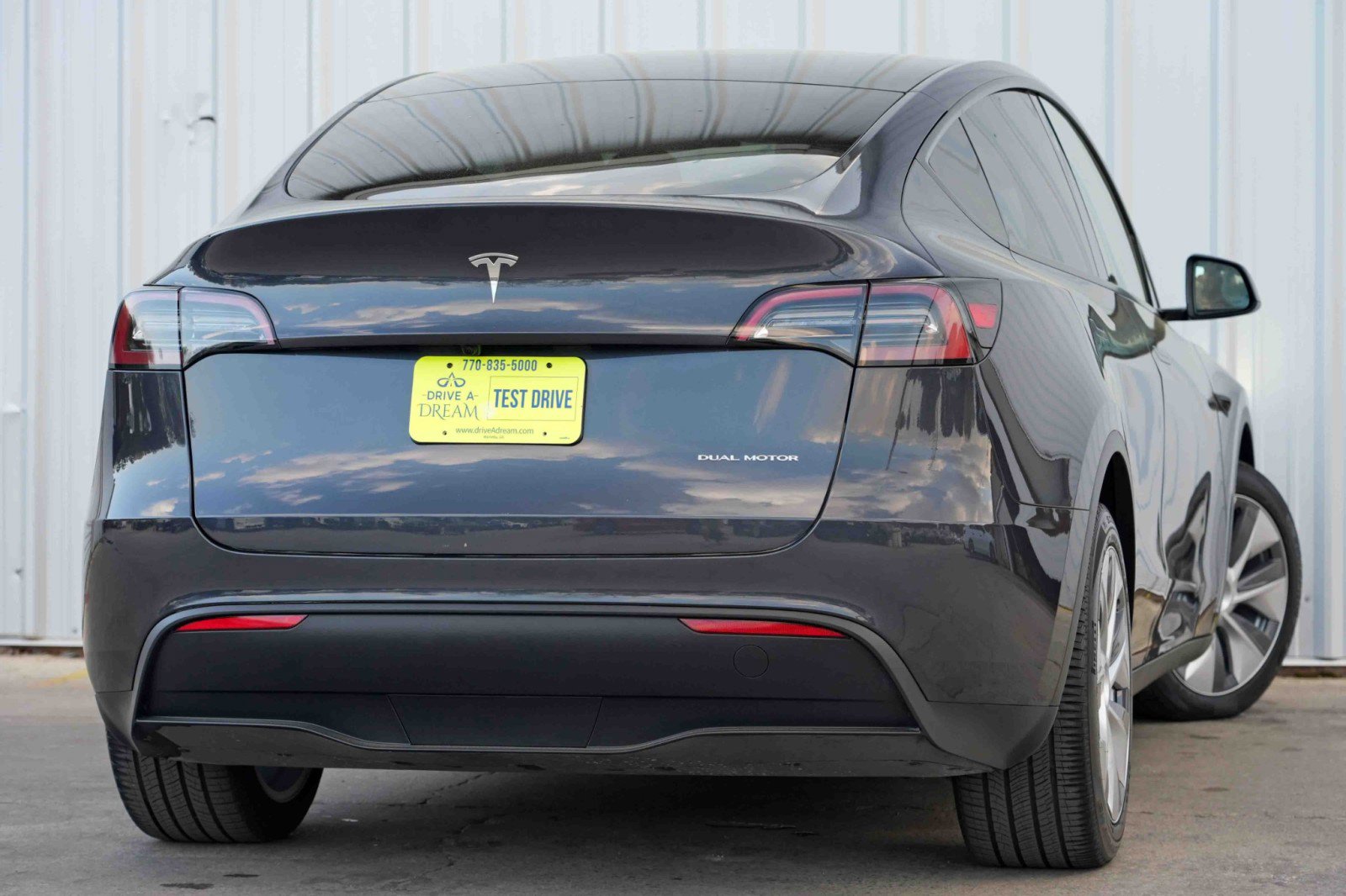 Used 2024 Tesla Model Y Long Range image 5