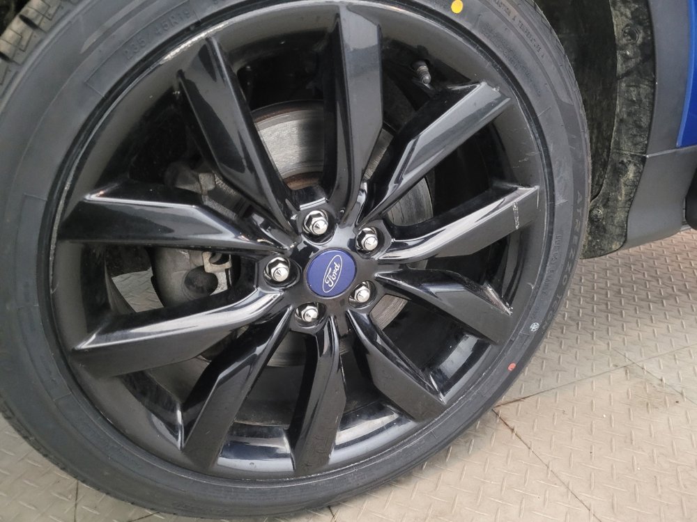 Used 2017 Ford Escape Titanium image 31