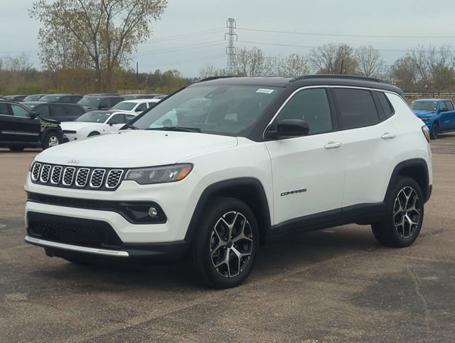 Used 2025 Jeep Compass Limited AWD/4WD image 7