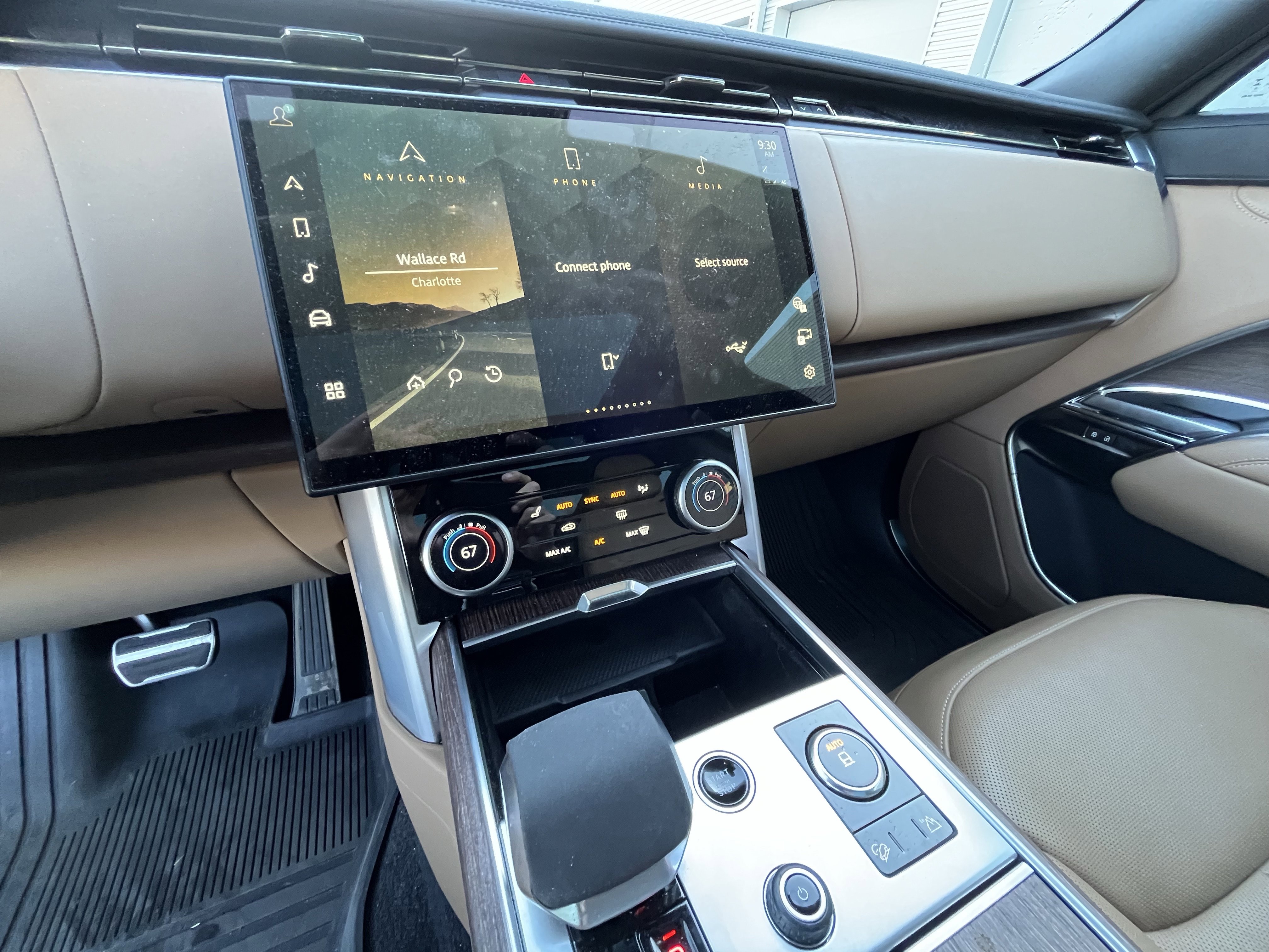 Certified 2023 Land Rover Range Rover SE image 24