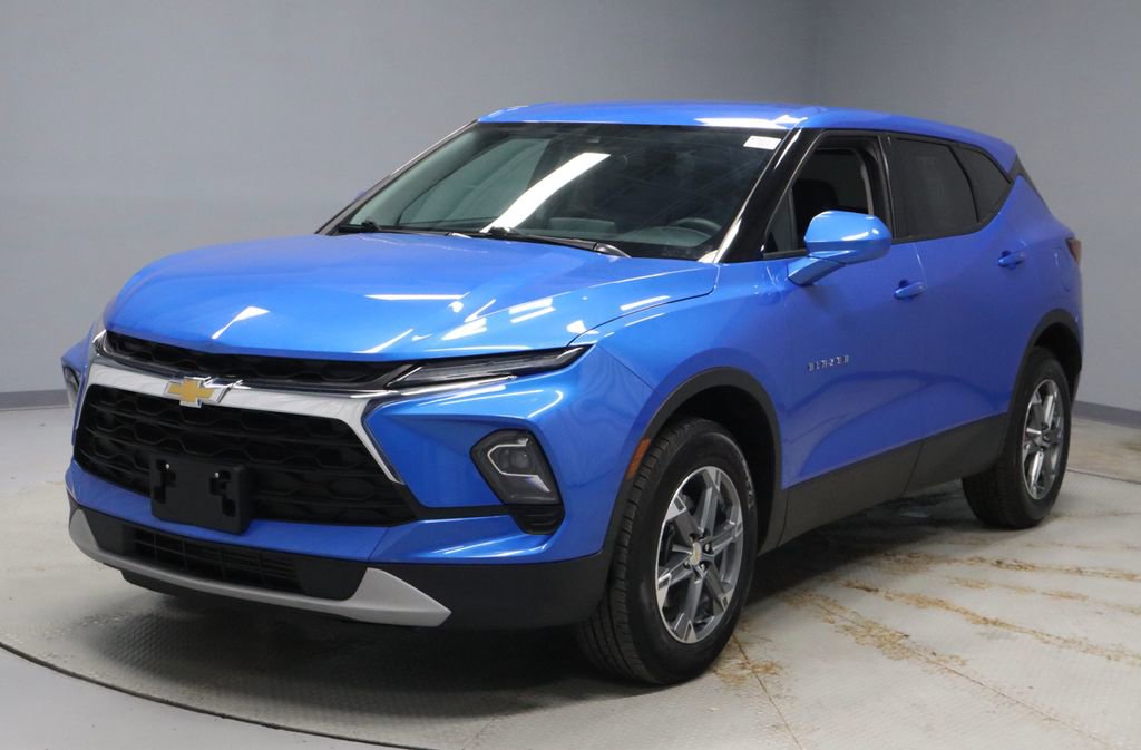 Used 2025 Chevrolet Blazer LT image 6
