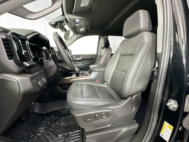 Used 2024 Chevrolet Silverado 1500 RST w/ Convenience Package II AWD/4WD image 19