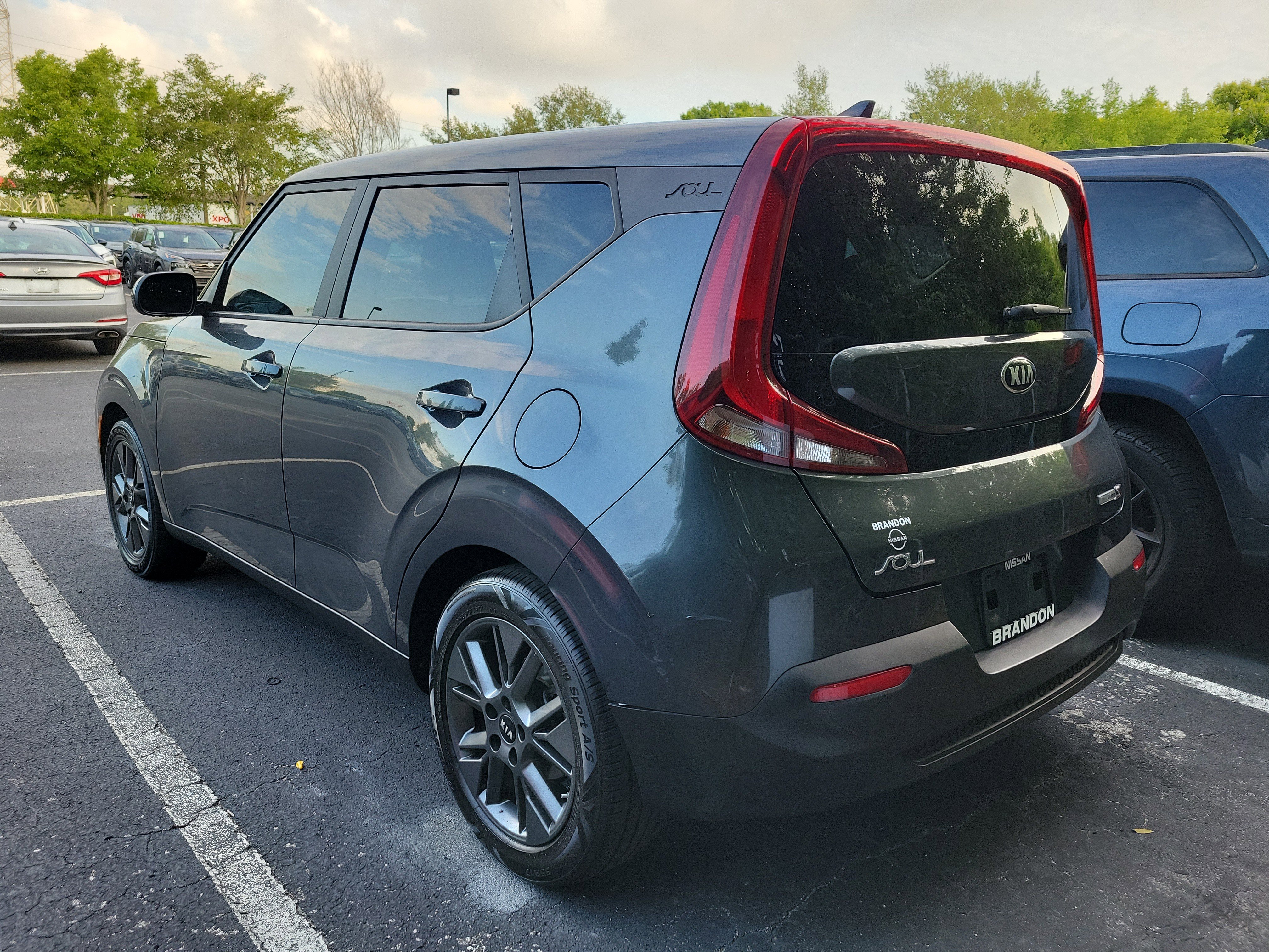 Used 2021 Kia Soul S FWD image 7