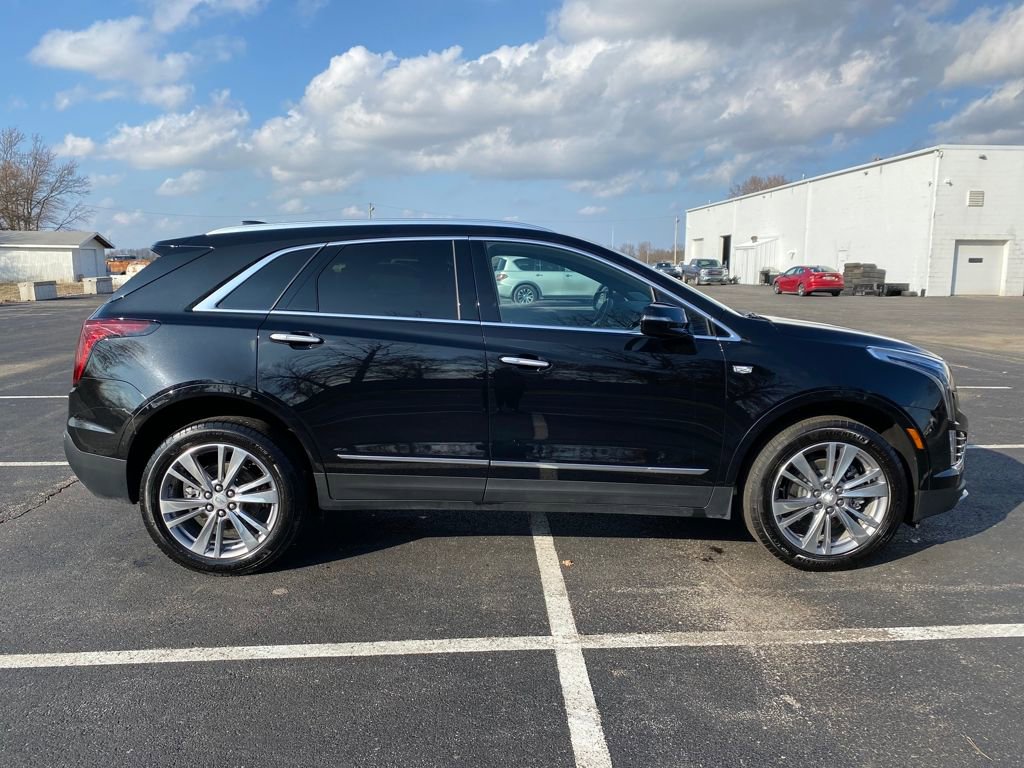 Used 2025 Cadillac XT5 Premium Luxury image 8