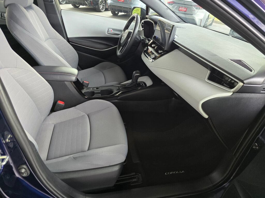 Used 2024 Toyota Corolla SE w/ SE Package FWD image 11