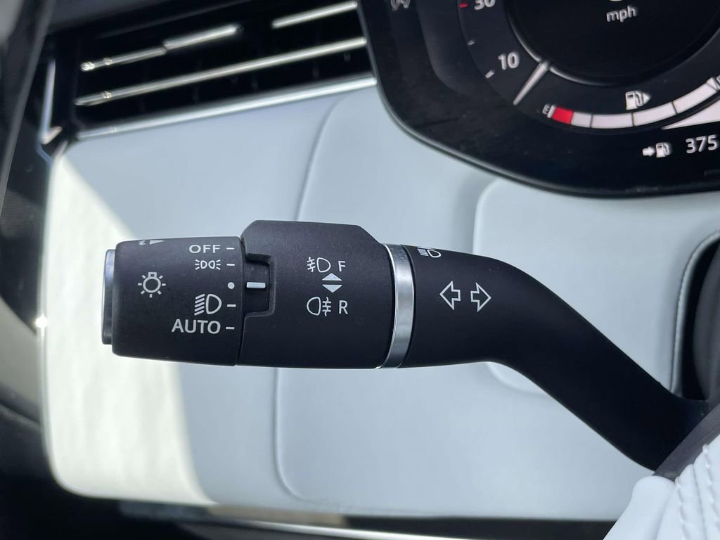 Used 2023 Land Rover Range Rover Sport SE Dynamic image 21