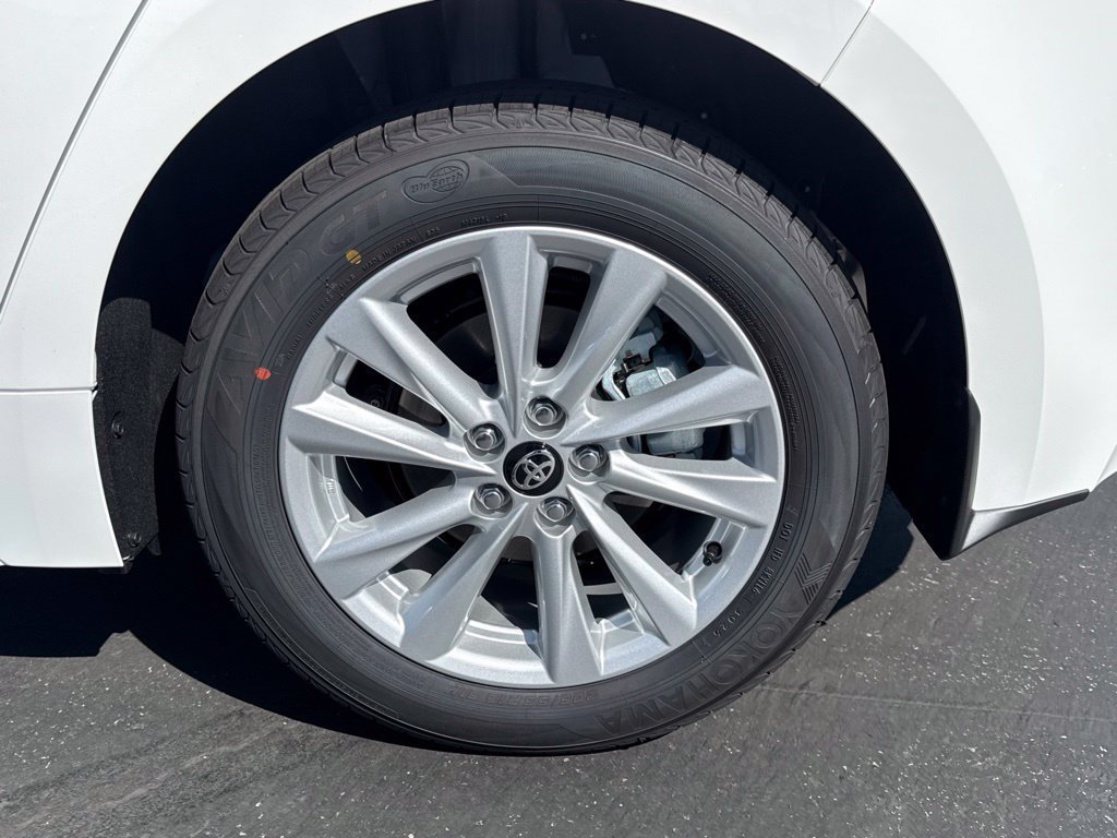 New 2027 Toyota Corolla SE FWD image 16