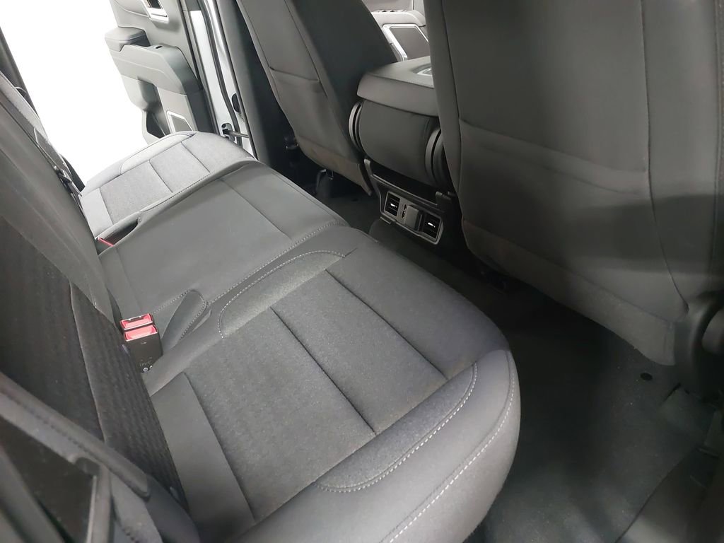 Used 2023 GMC Sierra 1500 SLE image 11