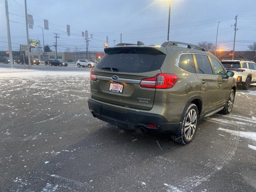 Used 2022 Subaru Ascent Limited w/ Technology Package image 4