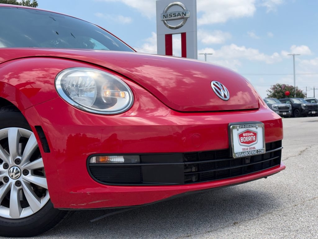 Used 2015 Volkswagen Beetle 1.8T Classic FWD image 3