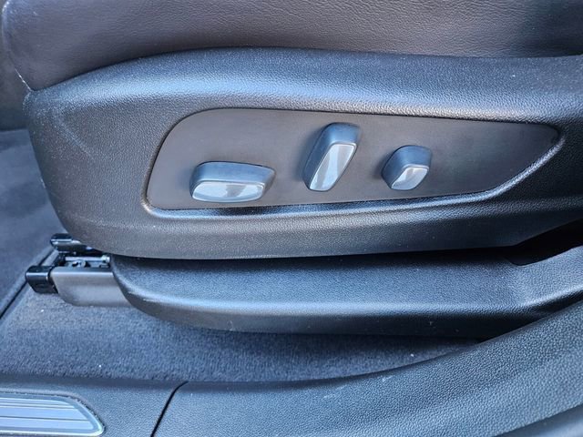 Certified 2025 Cadillac XT5 Premium Luxury image 9