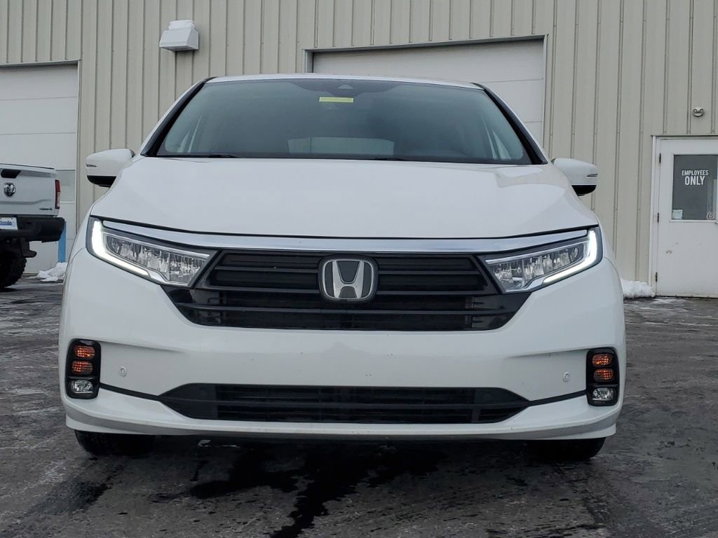 Used 2024 Honda Odyssey Elite image 2