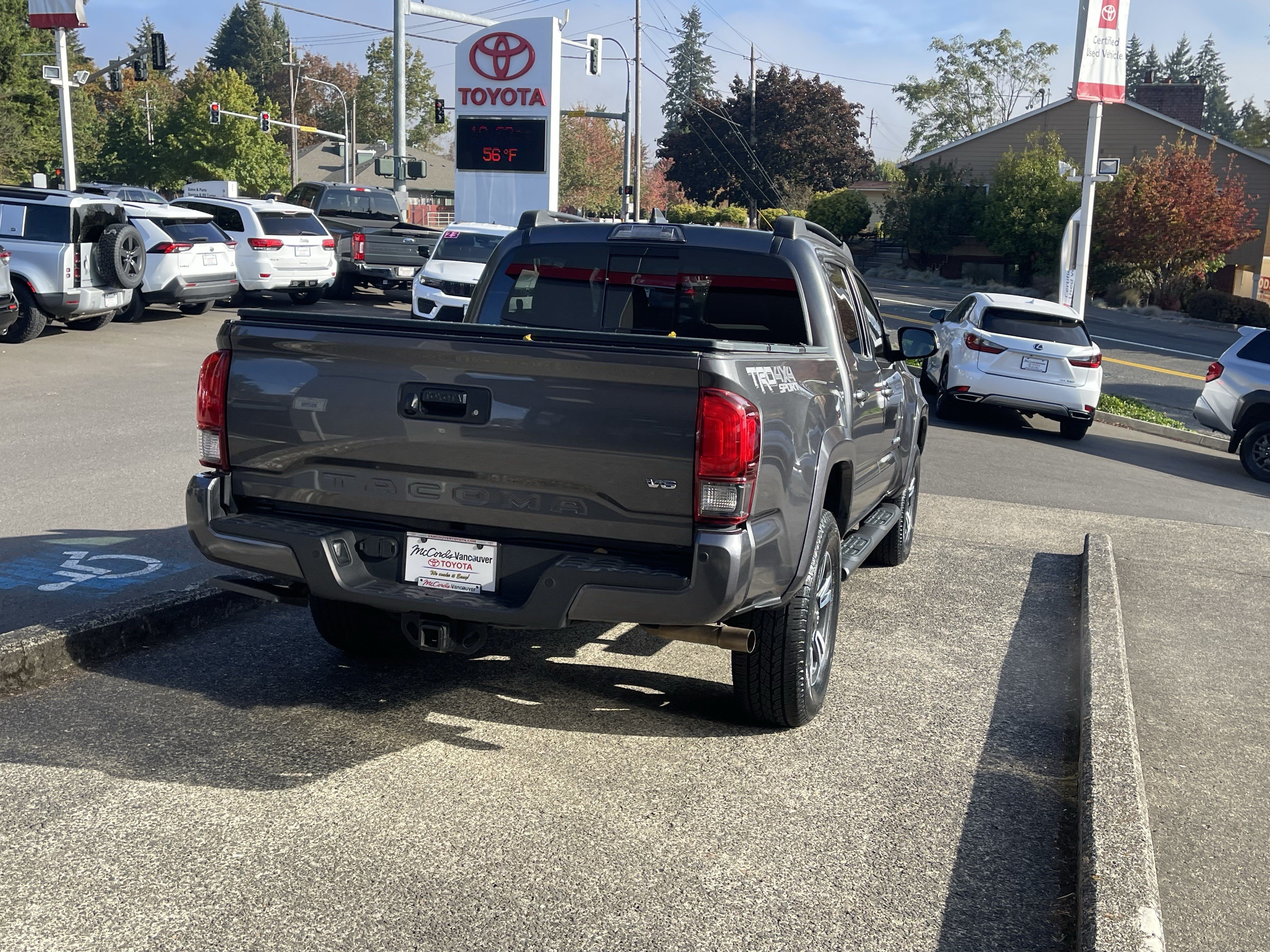 Certified 2019 Toyota Tacoma TRD Sport w/ Technology Package AWD/4WD image 6