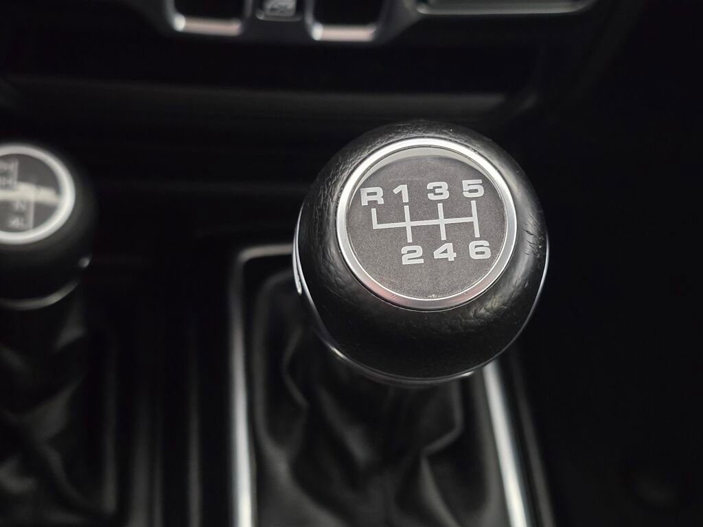 Used 2018 Jeep Wrangler Unlimited Sport S image 32