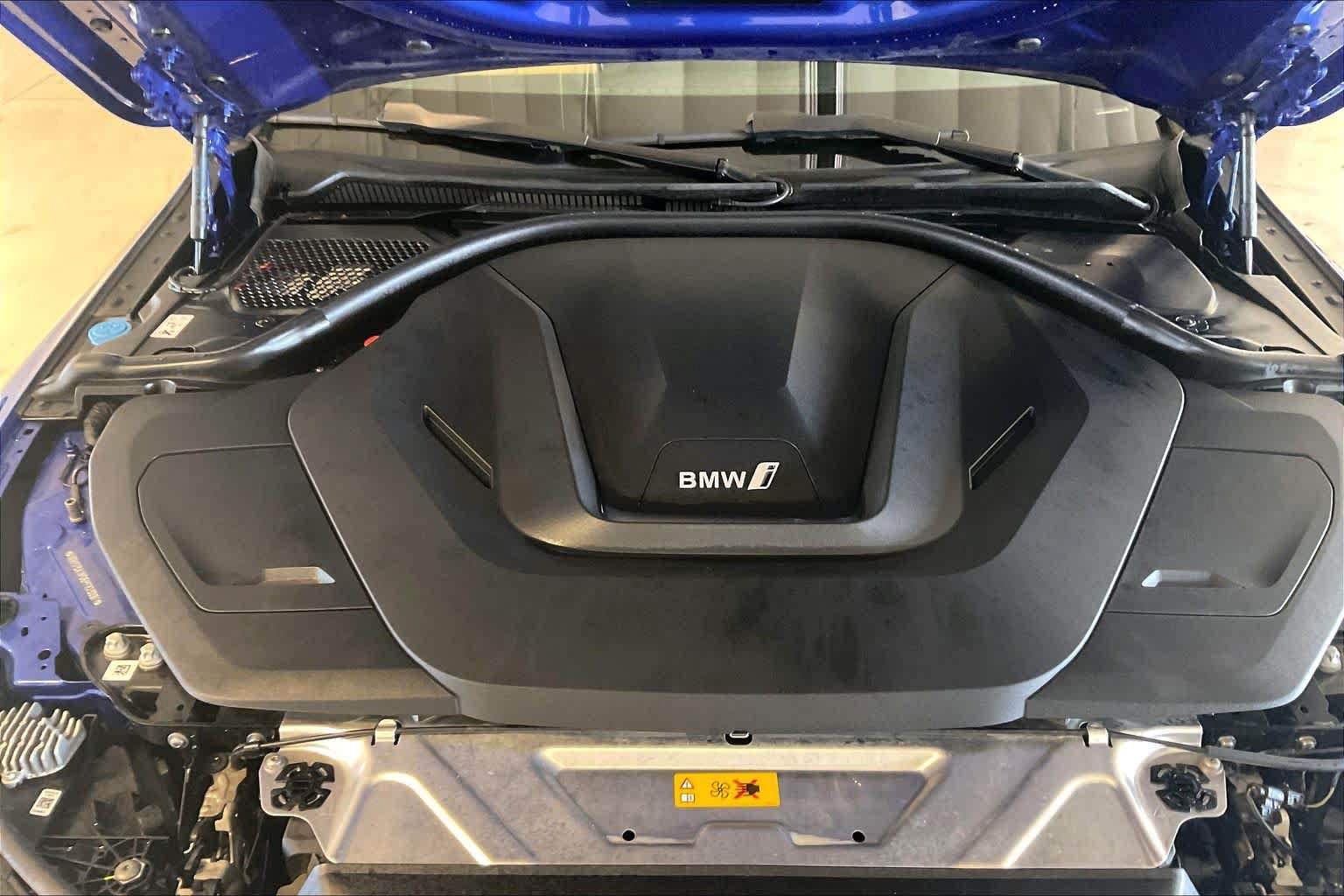 Used 2023 BMW i4 eDrive40 w/ M Sport Package RWD image 28
