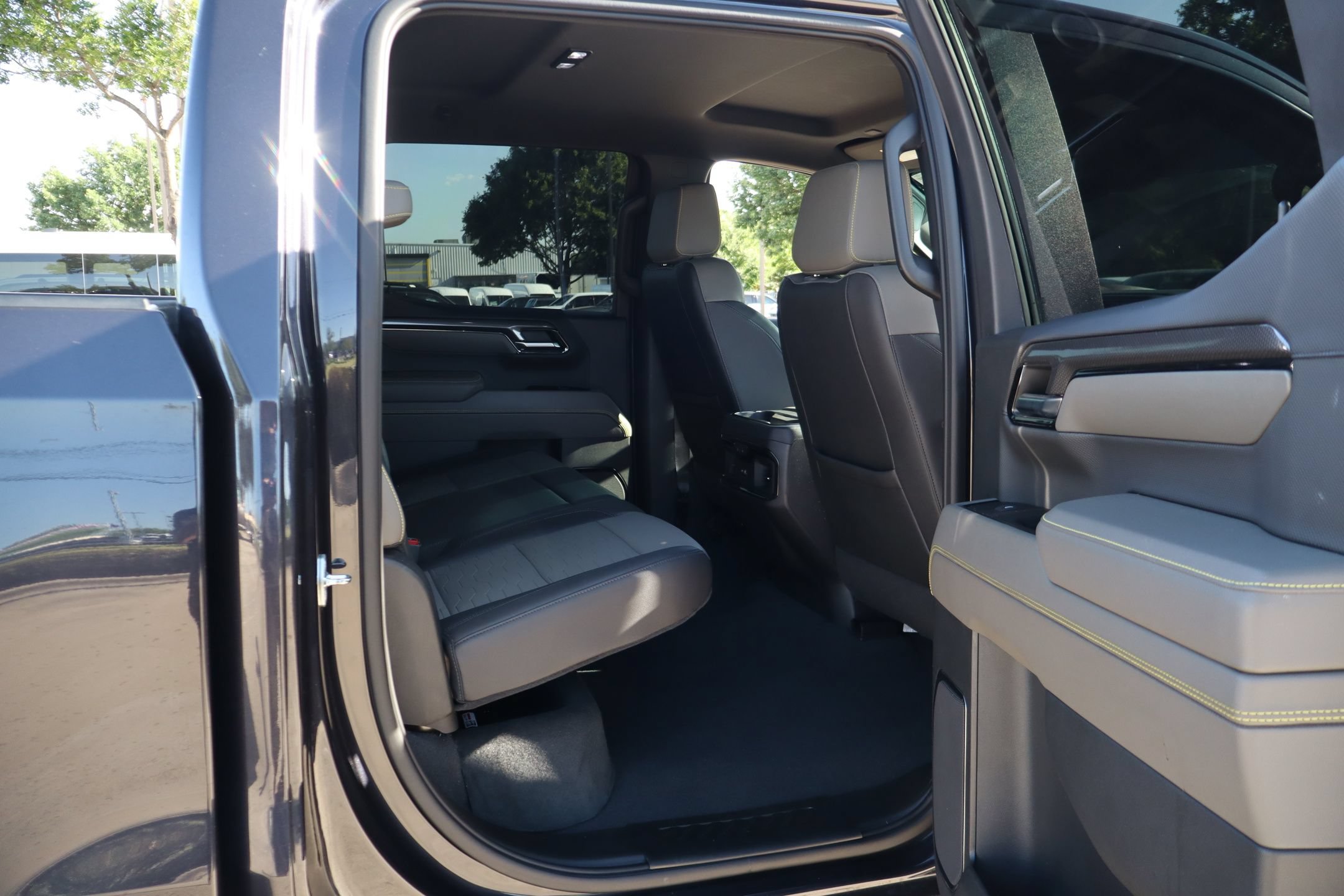 Used 2023 Chevrolet Silverado 1500 ZR2 AWD/4WD image 29