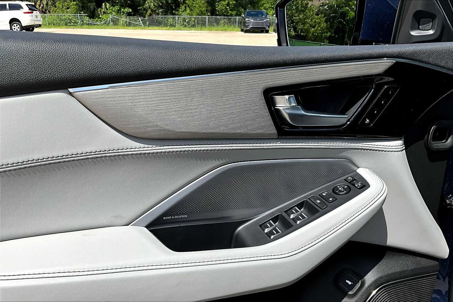 New 2026 Acura MDX SH-AWD w/ Advance Package image 10