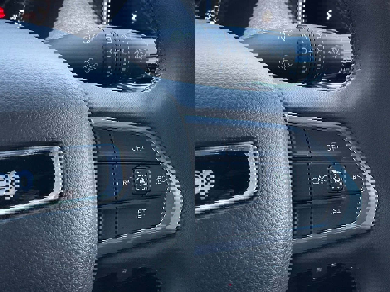 Used 2023 Jeep Compass Latitude image 24