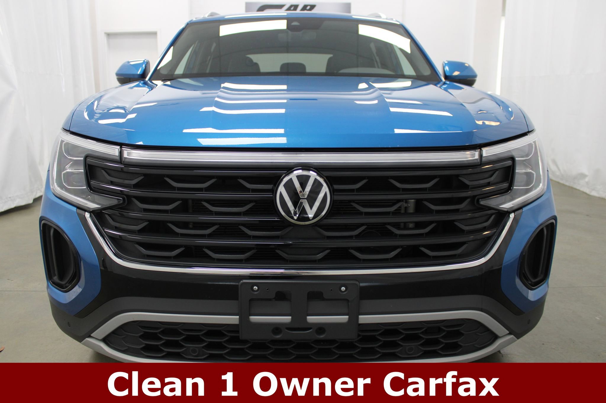 Used 2024 Volkswagen Atlas Cross Sport SE image 3